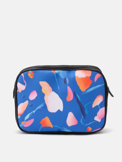 custom wash bag